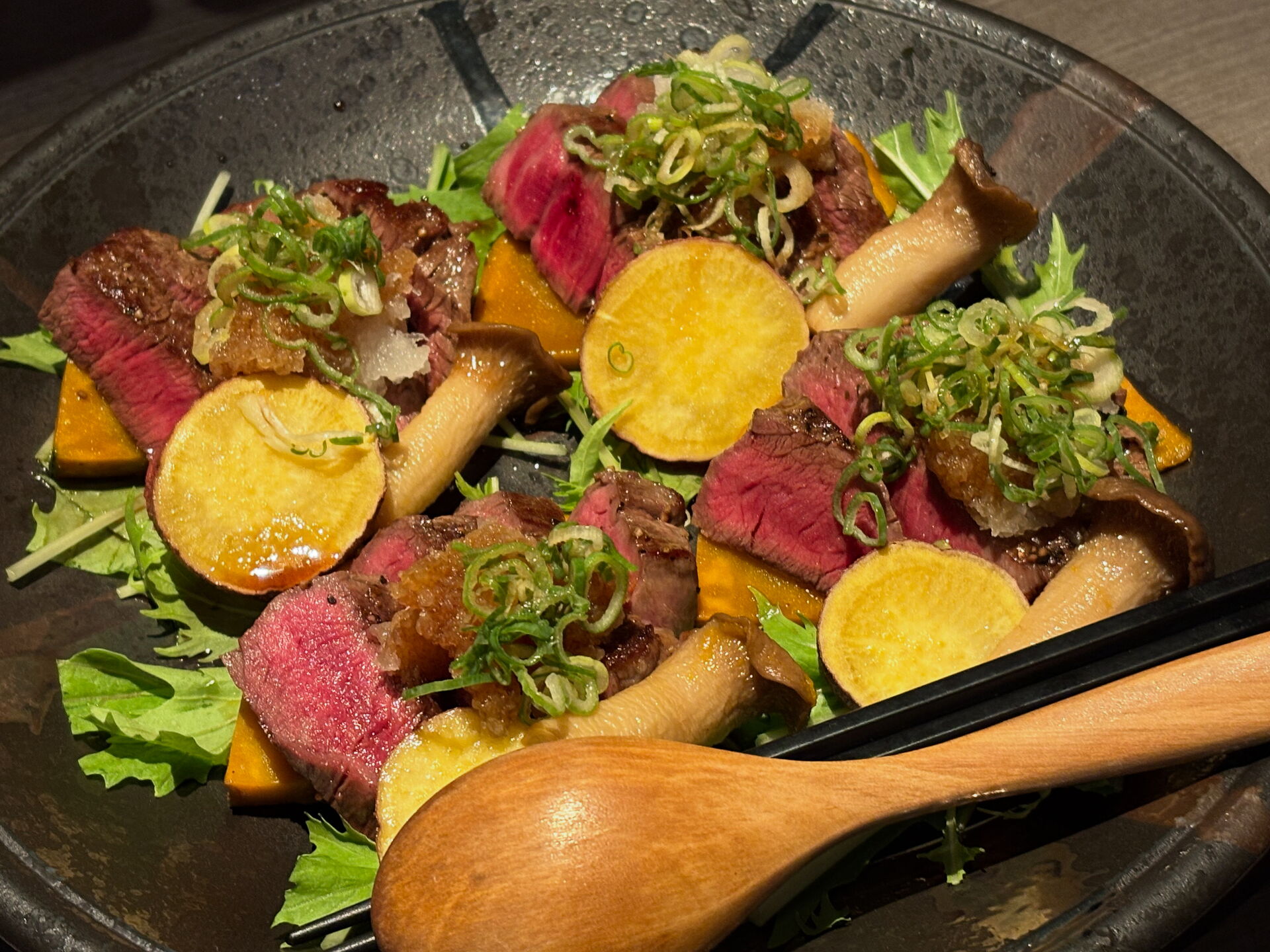 鴨肉ローストに合う酒は？和食ならではの日本酒・ワインの合わせ方 #鴨肉　ロースト　合う酒 #鴨肉 #ロースト #合う酒 #大阪　福島区　おすすめ #女子会　飲み会　飲み放題 #歓迎会　送別会　忘年会 #駅近　貸切　喫煙可能